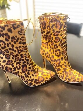Leopard Print Lace-Up Stiletto Ankle Boots - Brown